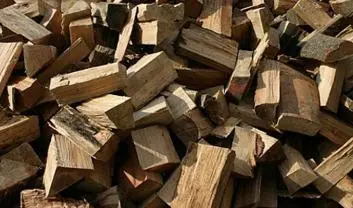 Brennholz Brennholz Fichte, Apfel, Eiche Brennholz Eiche, Ofenholz, Holzscheiter Wolfsberg,