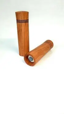 Holzprodukte Handgedrechselte Gewürzmühlen