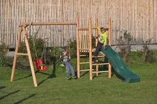 Holzprodukte Turm-Schaukel Kombination Norli gezapft