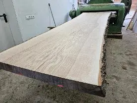 Schnittholz Schnittholz Esche Farbkernesche Einbaum