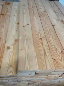 Holzprodukte Glattkantbretter Lärchenholz gehobelt Bauholz