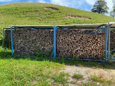 Esche, Ahorn, Buche Brennholz auf Wunschlänge geschnitten