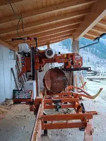 Dienstleistung stationäres Sägewerk (Sägewerk)