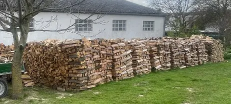 Brennholz Brennholz Schwarzkiefer