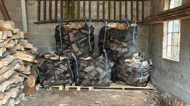Brennholz Brennholz Esche, Eiche, Buche