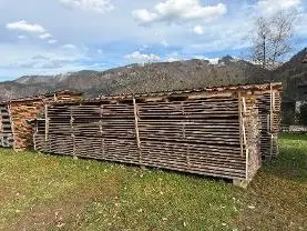 Schnittholz Schnittholz Lärche Schalung sägerau und feinjährig