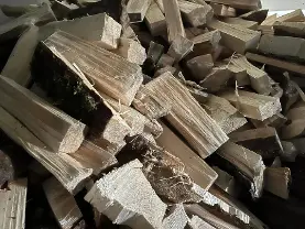 Brennholz Brennholz Fichte, Tanne Verkaufe Ofenfertiges Kaminholz 25cm lang