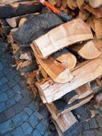Brennholz Eiche, Buche, Kirsche ofentrocken